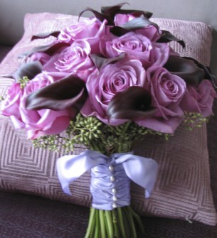 Lavender roses and black callas